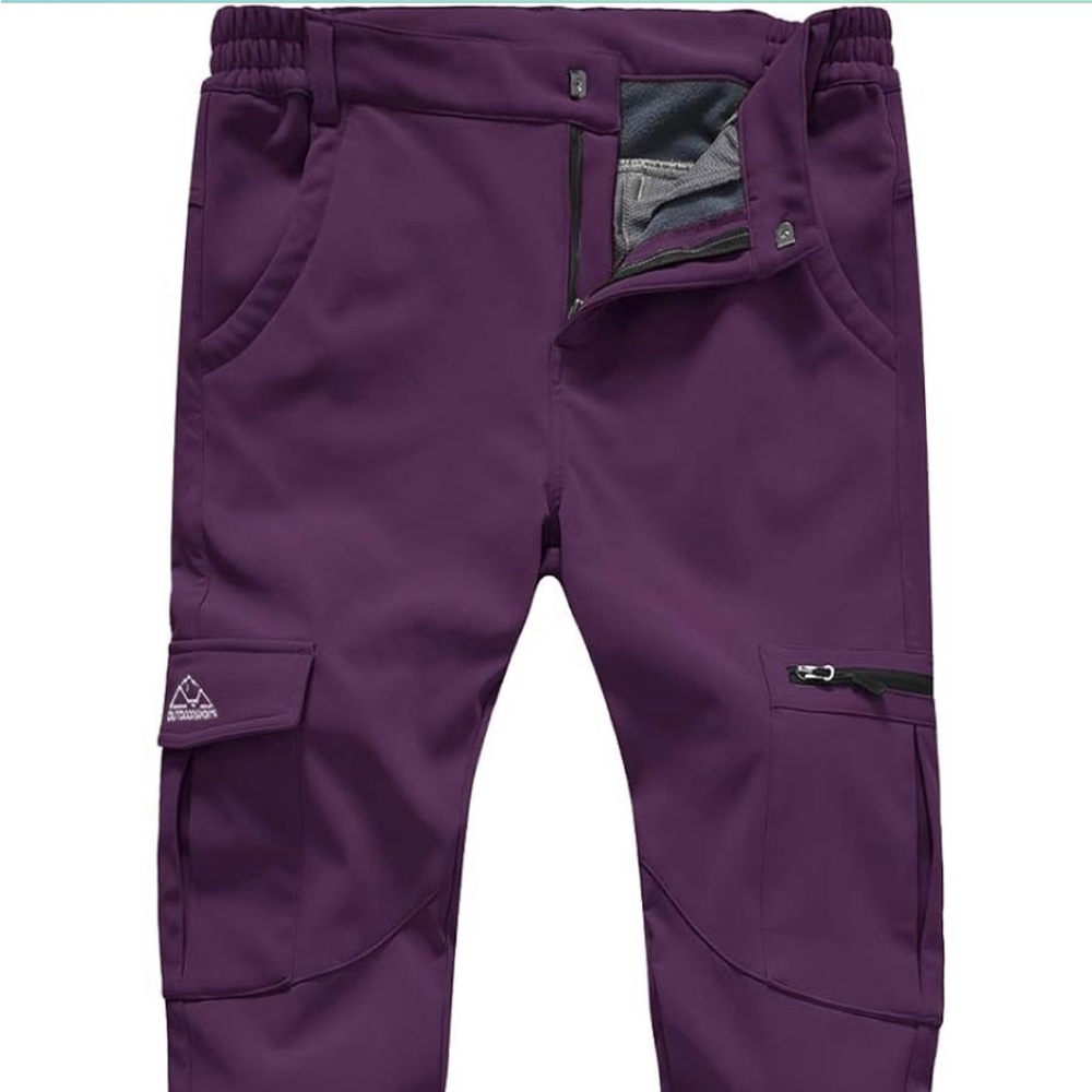 New with tags! Outdoor sport women’s waterproof and wind proof ski/snow pants